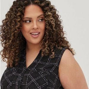 Torrid sleeveless blouse sz 0/XL